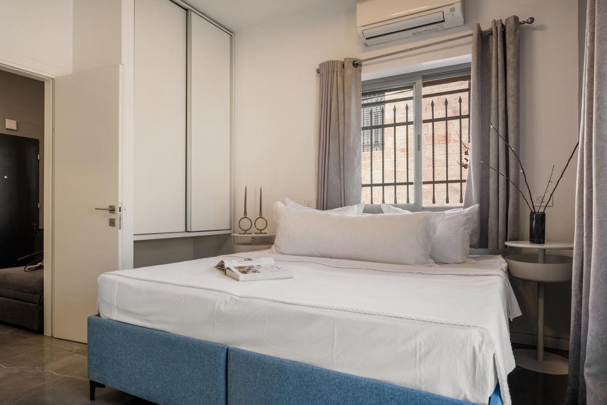 Dinning Room, Bedroom And Balcony Ierusalim Exterior foto